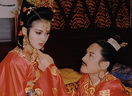 陈国公主嫁给了谁？二人去世后脸上为何带着黄金面具？