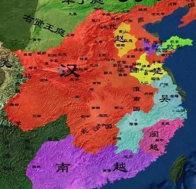 刘邦建立汉朝之后 刘邦为什么采用分封制和郡县制双规治国