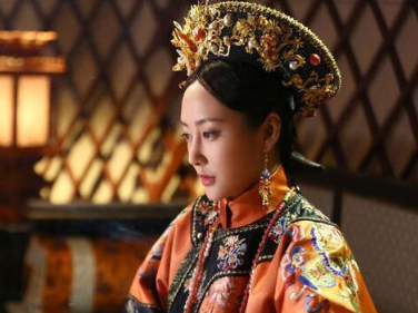 纯惠皇贵妃为什么有单独地宫，却没能与乾隆合葬？
