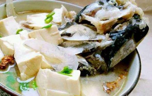 鱼头豆腐是杭州名菜 鱼头豆腐与乾隆的故事