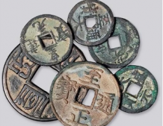 古代货币理论的核心是什么？古代铸币政策有何特点？
