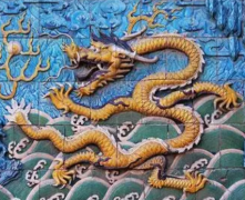 龙在中国古代有什么象征意义？为何会成为皇权的象征？