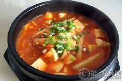 韩式泡菜豆腐煲，又辣又开胃