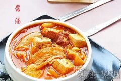 正宗韩式辣白菜豆腐汤，温和开胃无法拒绝