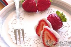 夏季冰凉甜品小吃：日式草莓大福的做法