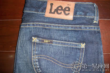Lee牛仔裤