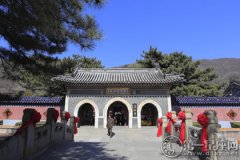 北京最古老的寺庙：建于晋代的潭柘寺