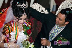<b>独特有趣的新疆婚礼习俗</b>