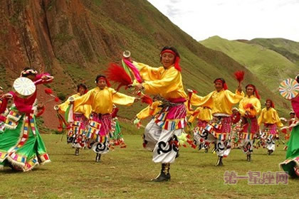 雪域高原的舞蹈文化“丁青热巴”
