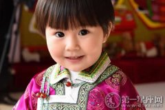 俏皮可爱又清新，蒙古族儿童服饰图片