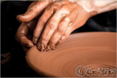浅谈陶瓷文化的发展与技艺的传承