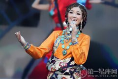 民族明星：藏族歌手降央卓玛简介