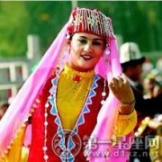 民族服饰欣赏：塔吉克族服饰图片