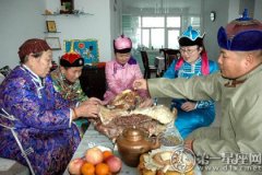 蒙古族酒文化的习俗与礼节