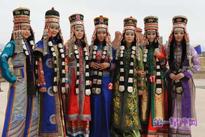 鄂温克族服饰文化