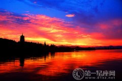 西湖十景之一：雷峰夕照的传说故事