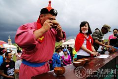 少数民族的节日风情之蒙古族马奶节
