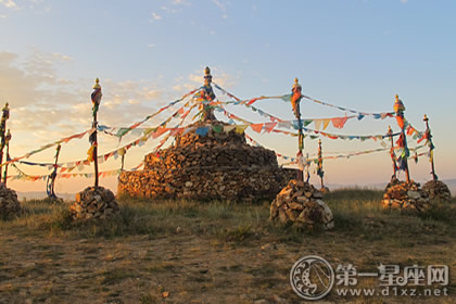 蒙古族祭敖包