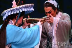 非物质文化遗产：柳琴戏的传承意义