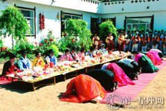 朝鲜族庆祝六十大寿的回甲节