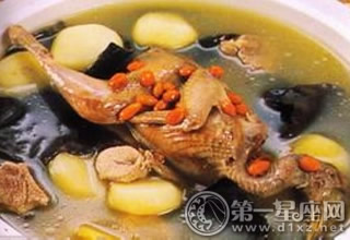 川贝母海蜇皮猪瘦肉汤